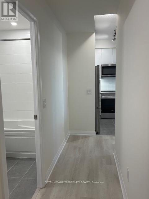 724 - 3270 Sheppard Avenue E, Toronto, Ontario  M1T 0B3 - Photo 5 - E12493070