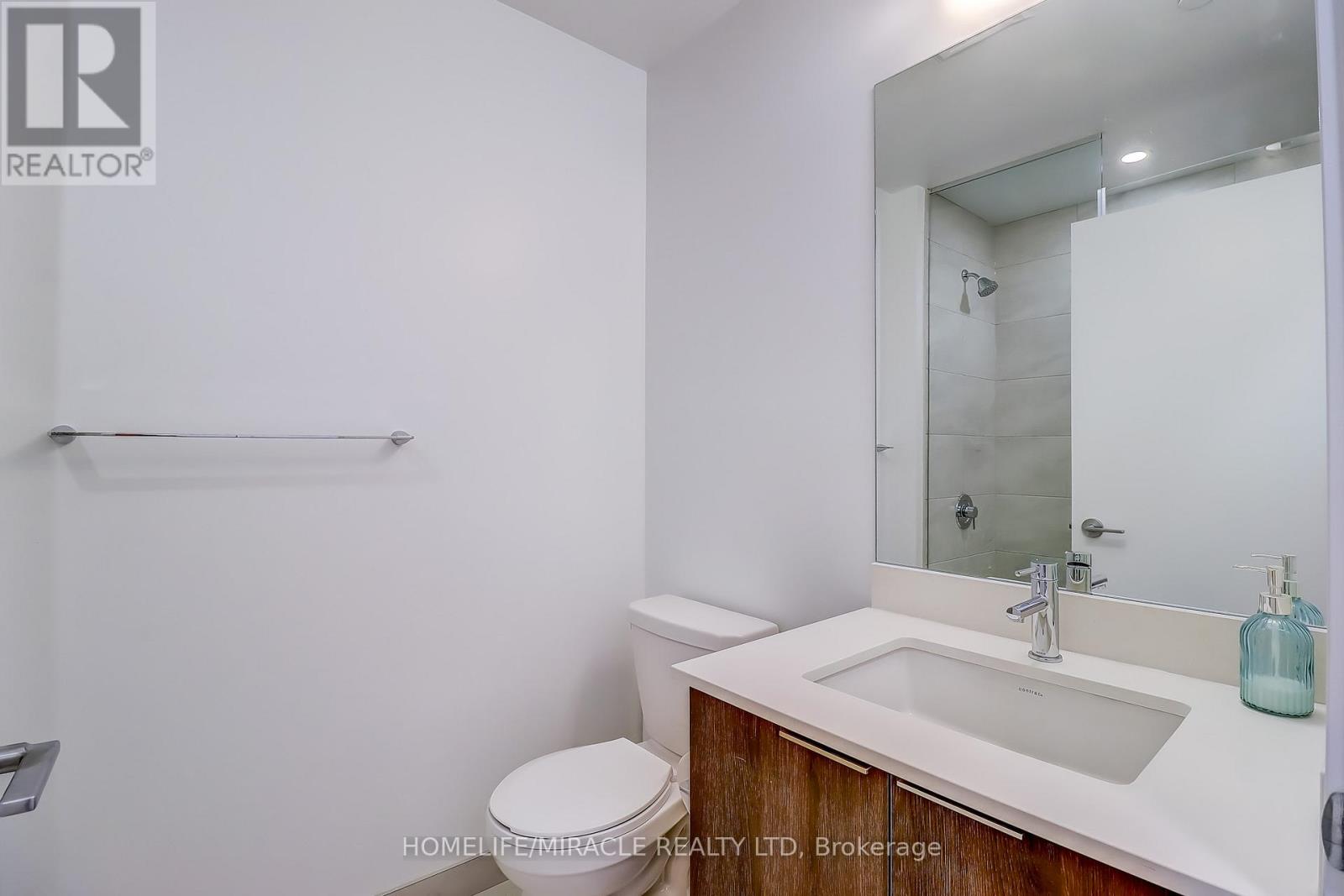 601 - 395 Square One Drive, Mississauga (City Centre), Ontario  L5B 0P6 - Photo 9 - W12508906