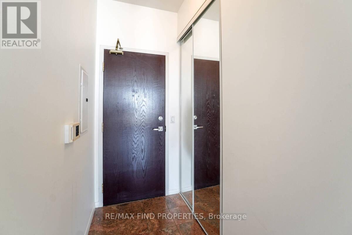 2314 - 7 King Street E, Toronto, Ontario  M5C 3C5 - Photo 2 - C12511234