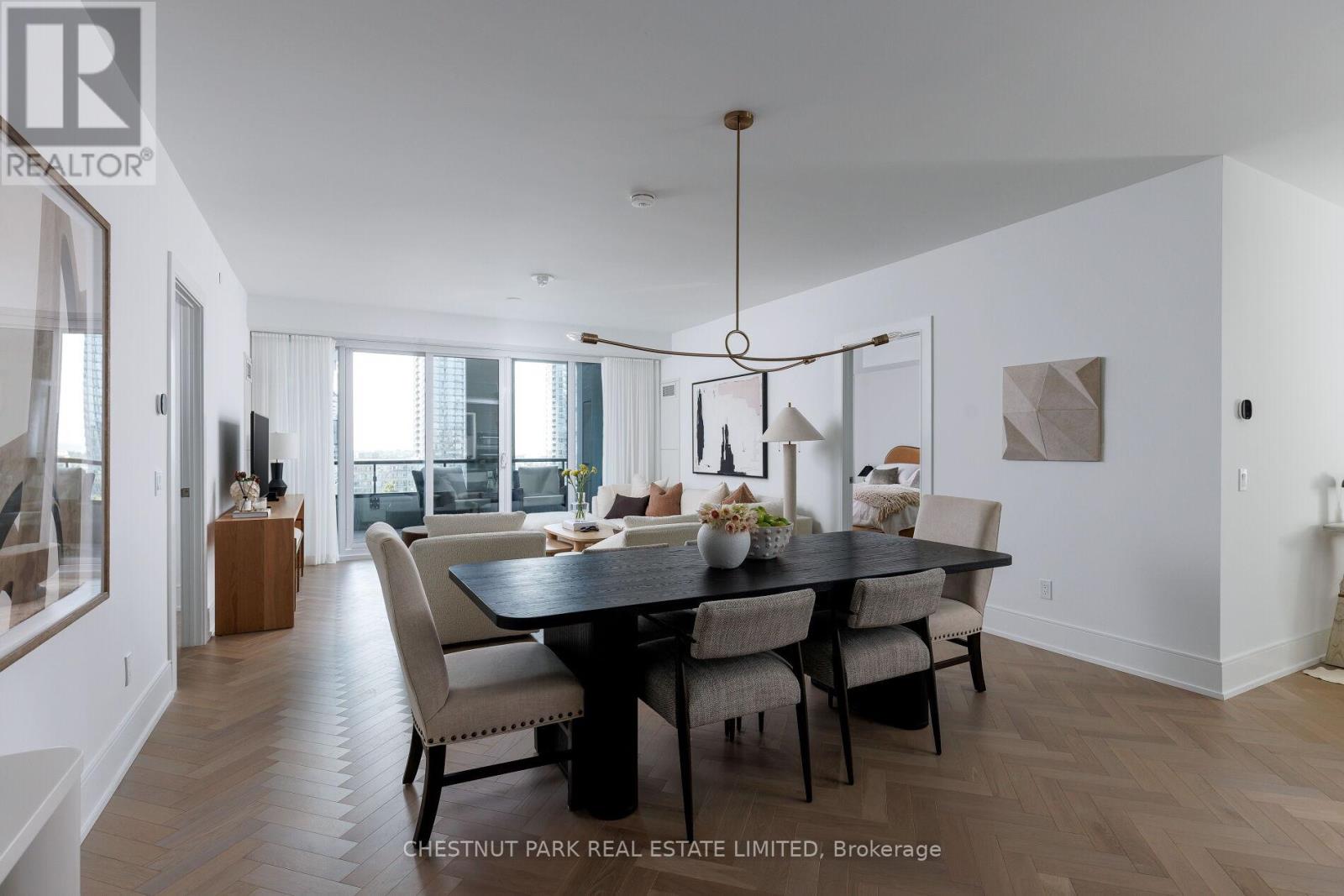 907 - 455 Wellington Street W, Toronto, Ontario  M5V 0V8 - Photo 8 - C12511292