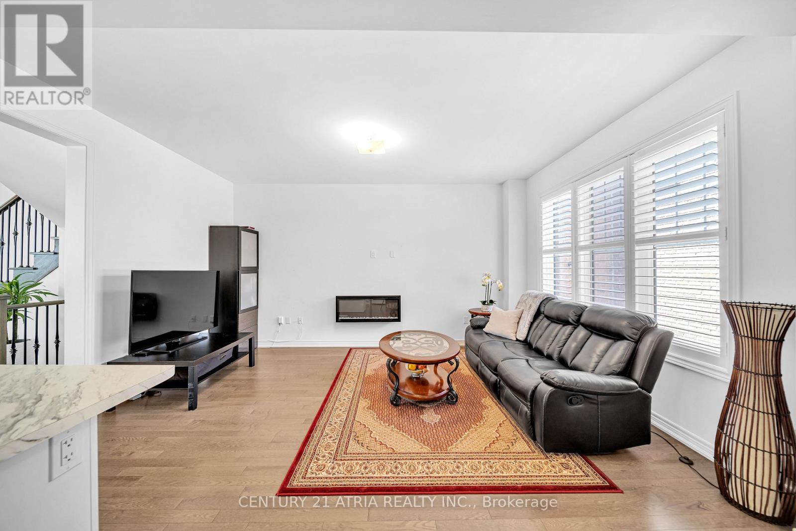 153 Coronation Road, Whitby, Ontario  L1P 0H5 - Photo 9 - E12511246