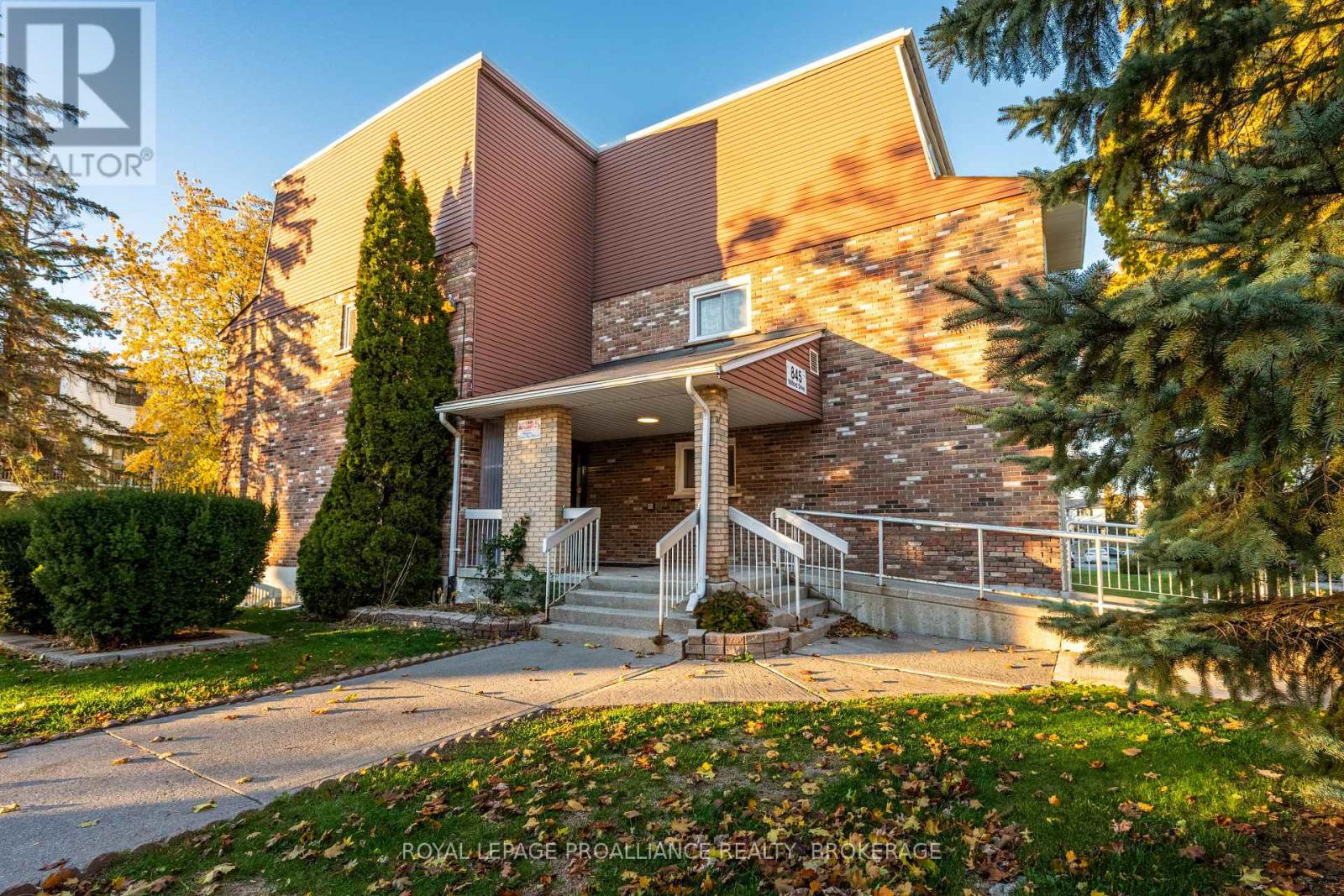 203 - 845 Milford Drive, Kingston (North Of Taylor-Kidd Blvd), Ontario  K7P 1A7 - Photo 1 - X12511378