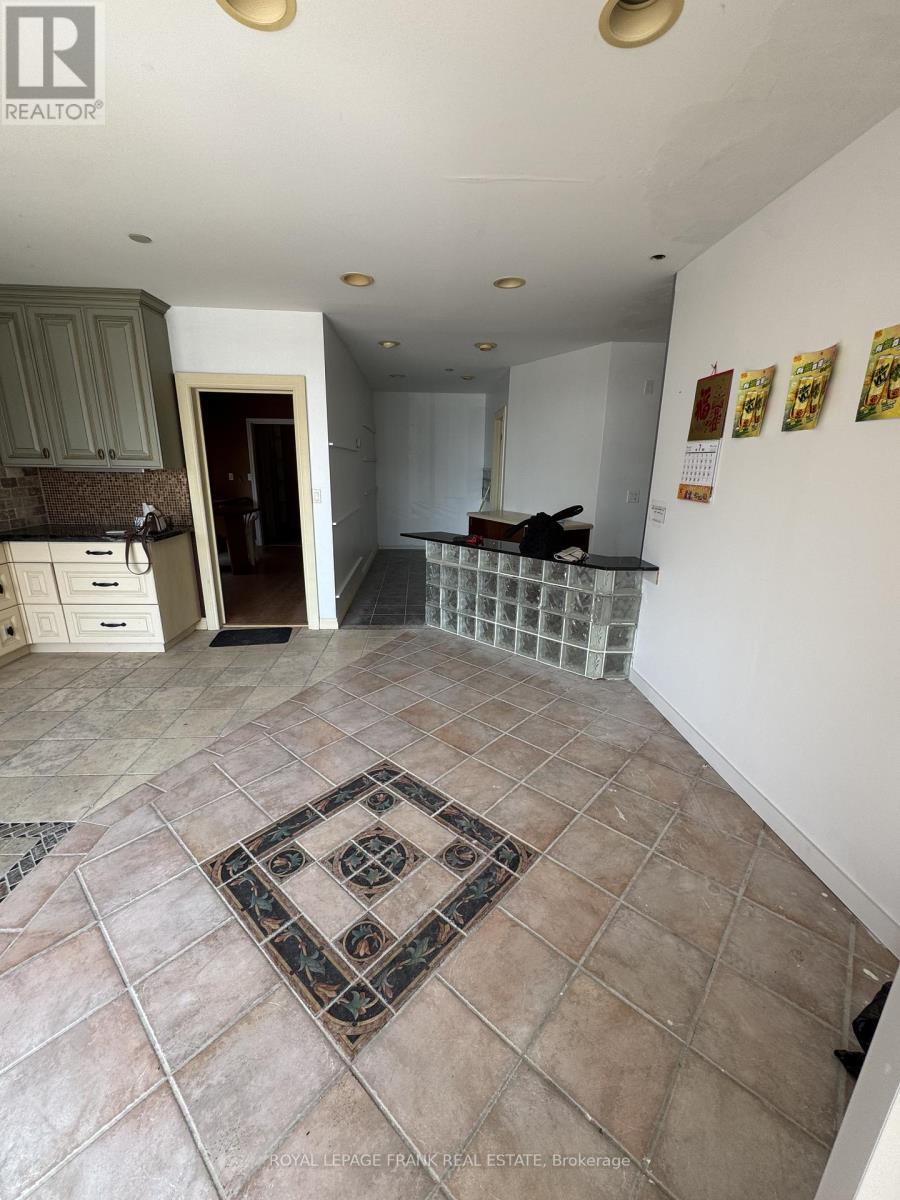 18 - 172 Bullock Drive, Markham (Bullock), Ontario  L3P 7M9 - Photo 3 - N12511442