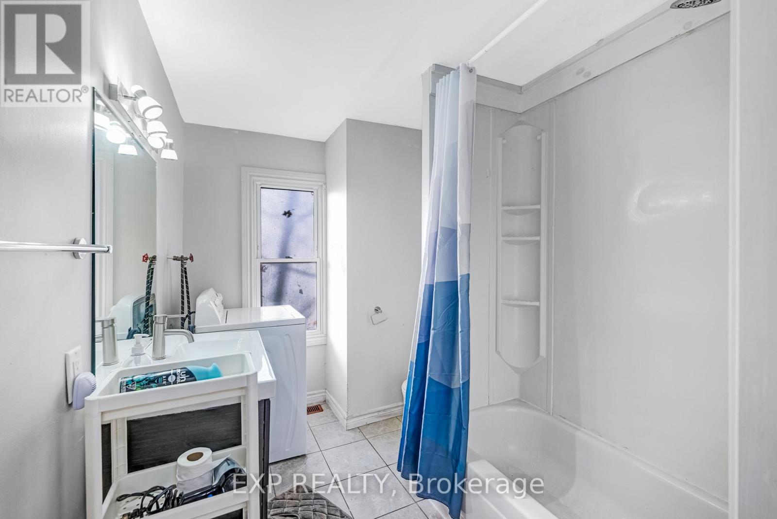 229 Elm Avenue, Georgina, Ontario  L4P 2V2 - Photo 21 - N12511224