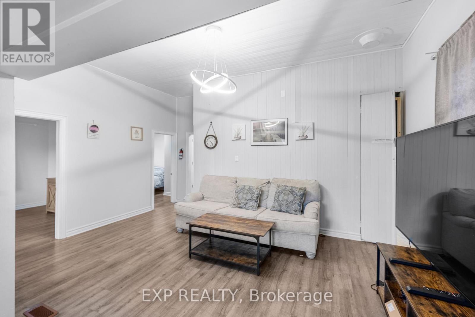 229 Elm Avenue, Georgina, Ontario  L4P 2V2 - Photo 6 - N12511224