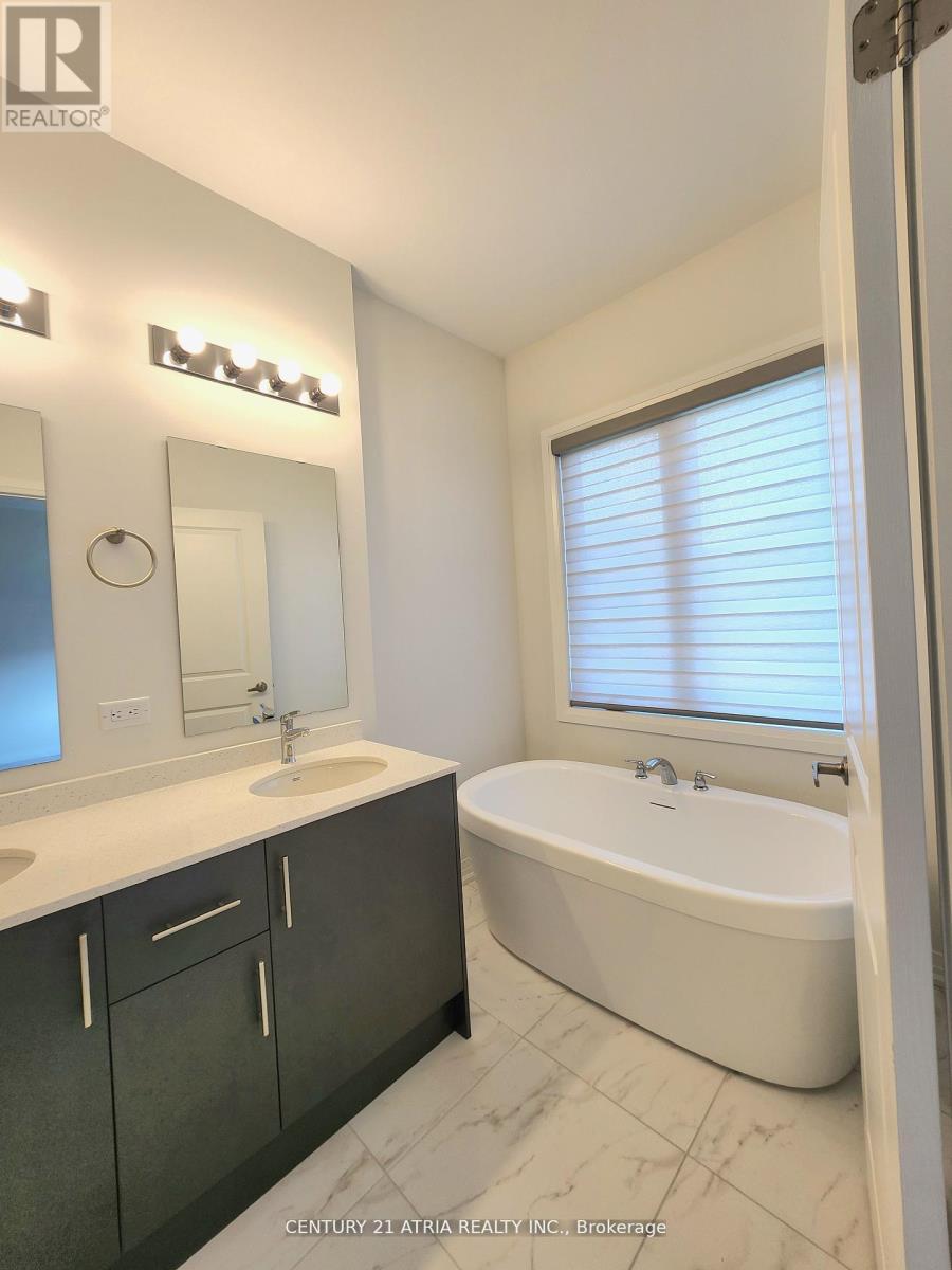 97 Schmeltzer Crescent, Richmond Hill, Ontario  L4E 1J1 - Photo 16 - N12511260