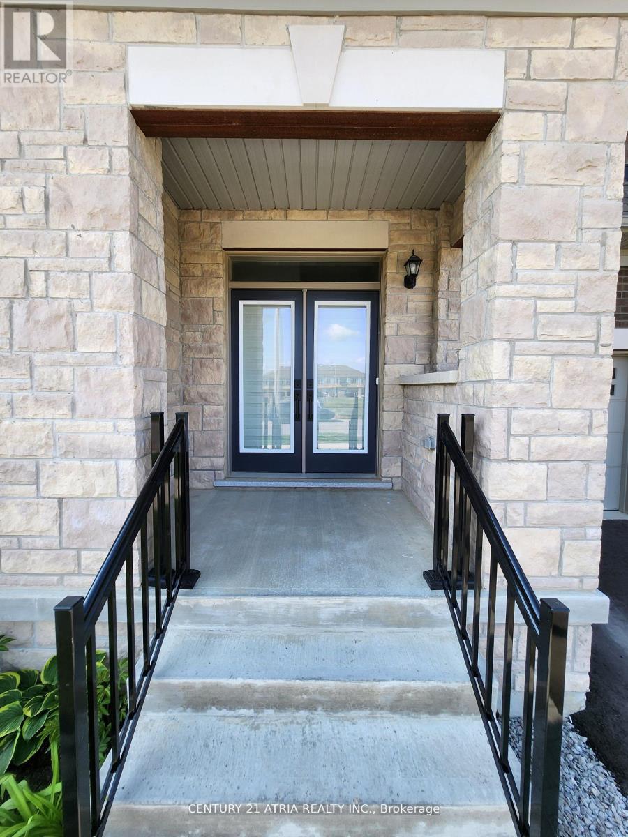 97 Schmeltzer Crescent, Richmond Hill, Ontario  L4E 1J1 - Photo 3 - N12511260