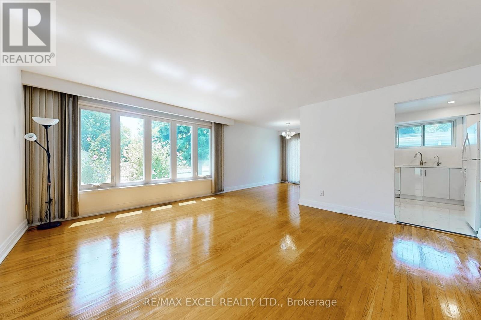 195 Roywood Drive, Toronto, Ontario  M3A 2E5 - Photo 18 - C12386779