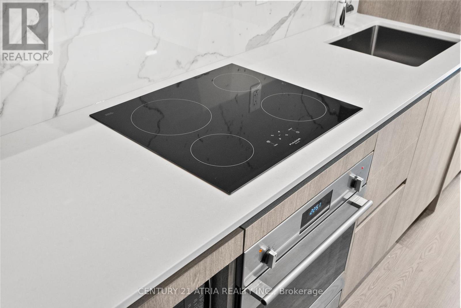 4702 - 195 Commerce Street, Vaughan, Ontario  L4K 0P9 - Photo 16 - N12511276