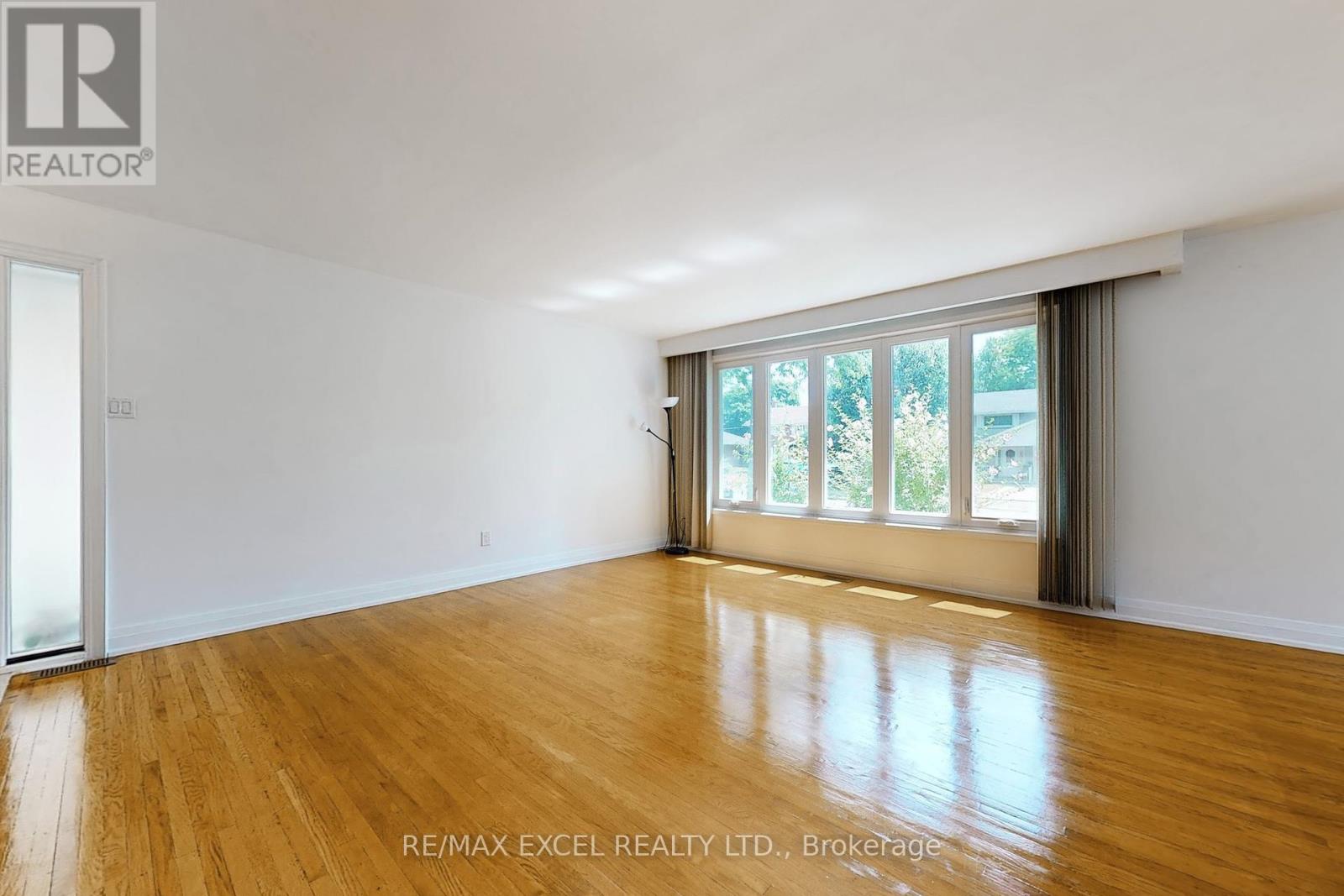 195 Roywood Drive, Toronto, Ontario  M3A 2E5 - Photo 17 - C12386779