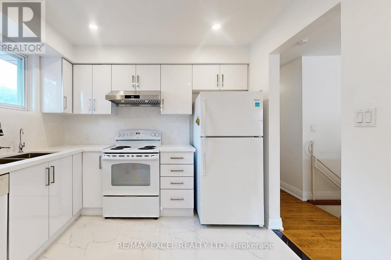 195 Roywood Drive, Toronto, Ontario  M3A 2E5 - Photo 24 - C12386779