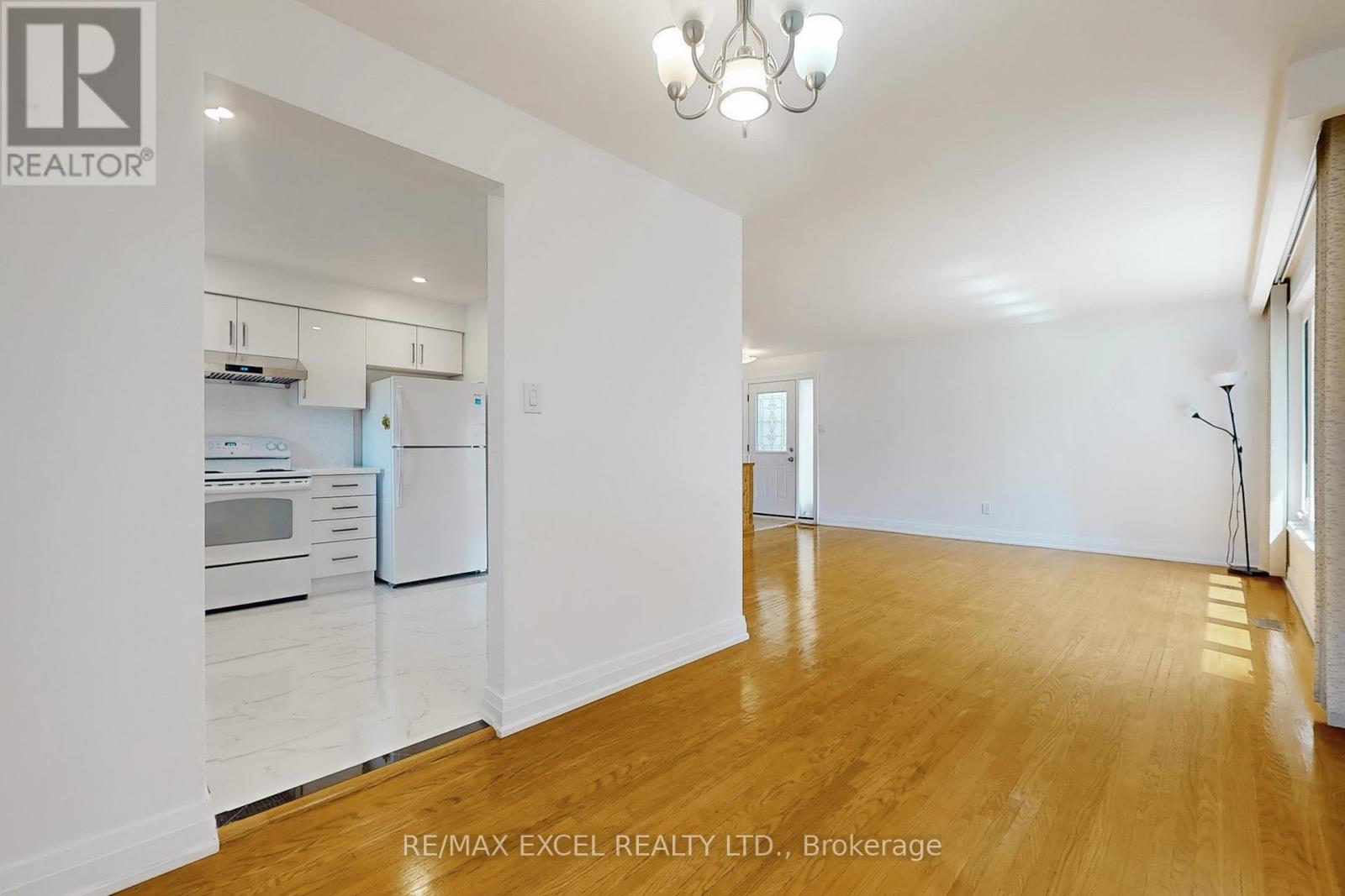 195 Roywood Drive, Toronto, Ontario  M3A 2E5 - Photo 21 - C12386779