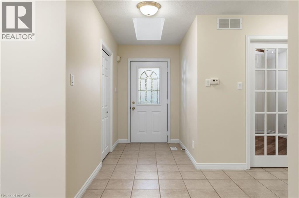 120 York Street E, Wellington, Ontario  N0B 1S0 - Photo 6 - 40785206