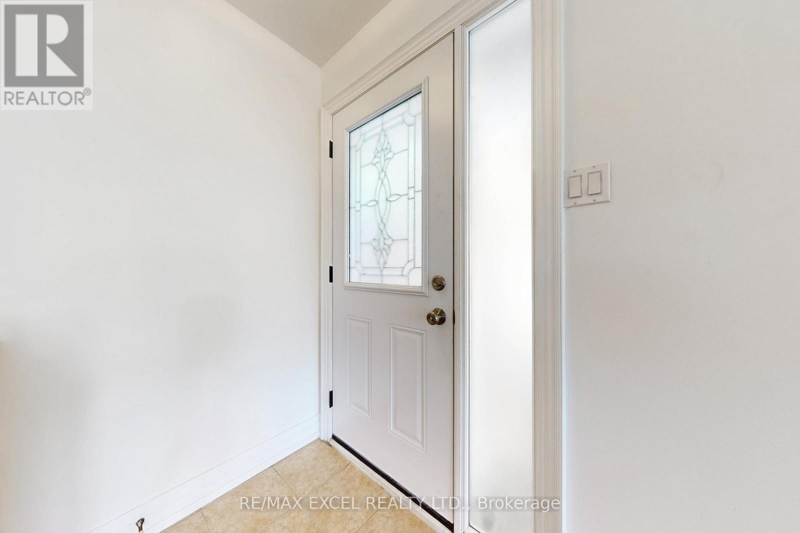 195 Roywood Drive, Toronto, Ontario  M3A 2E5 - Photo 35 - C12386779