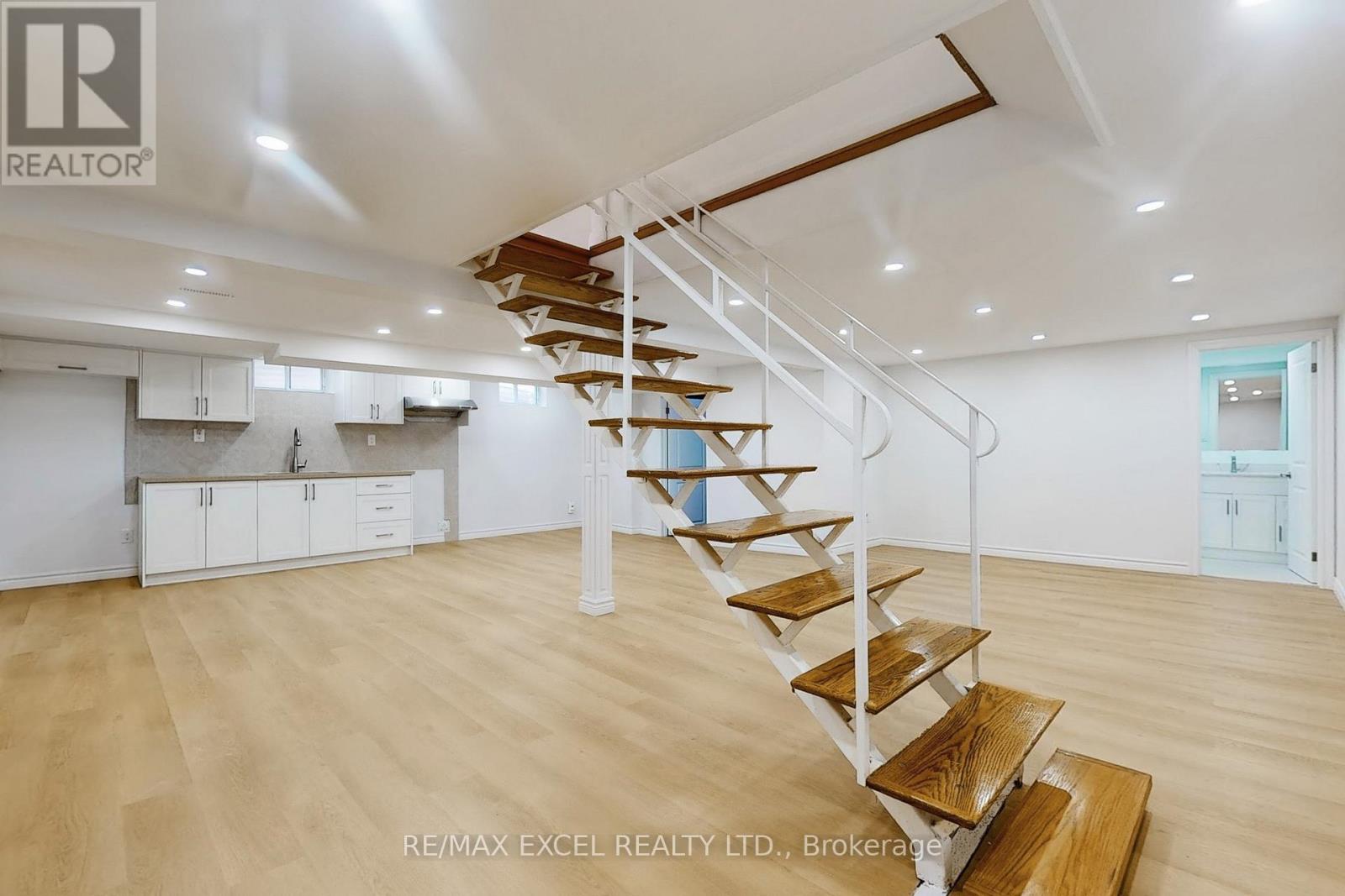 195 Roywood Drive, Toronto, Ontario  M3A 2E5 - Photo 38 - C12386779