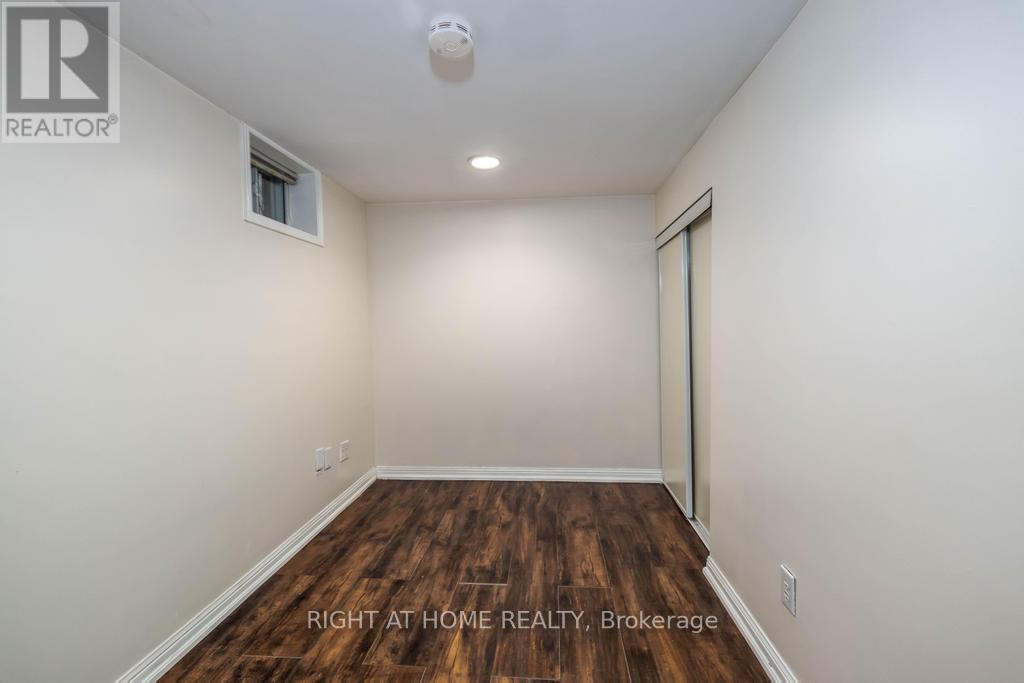 Lower - 494 Northcliffe Boulevard, Toronto, Ontario  M6E 3L5 - Photo 3 - C12498244