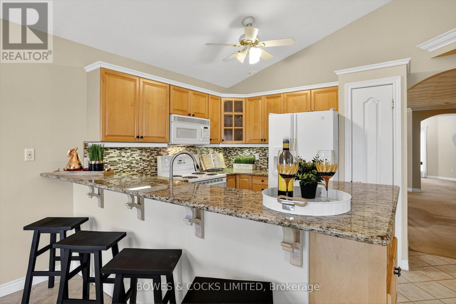 148 Haden Avenue, Peterborough (Northcrest Ward 5), Ontario  K9H 7P6 - Photo 11 - X12511354