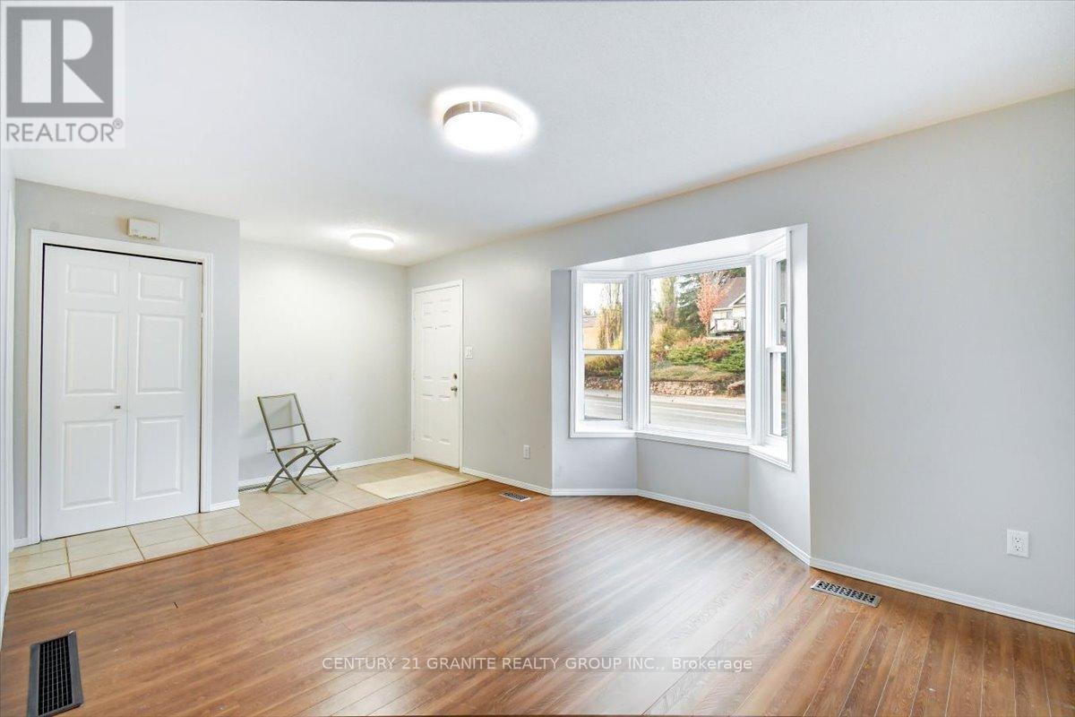 11 Monck Street, Bancroft (Bancroft Ward), Ontario  K0L 1C0 - Photo 2 - X12511524