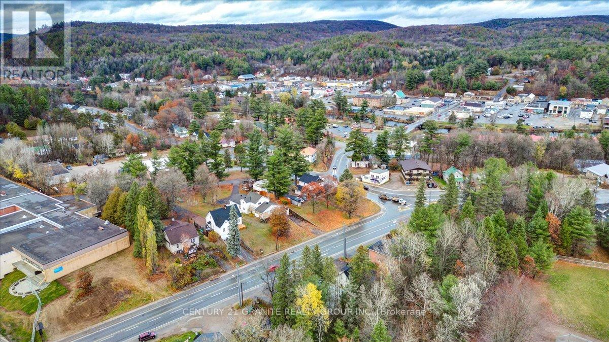 11 Monck Street, Bancroft (Bancroft Ward), Ontario  K0L 1C0 - Photo 30 - X12511524