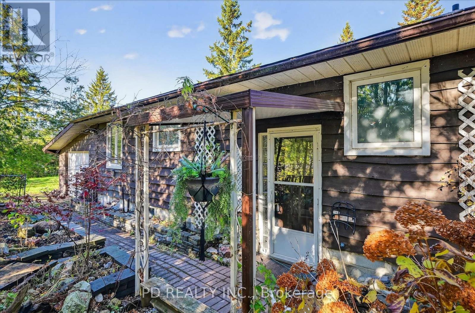 54 Carlton Crescent, Kawartha Lakes (Emily), Ontario  K0L 2W0 - Photo 13 - X12511588