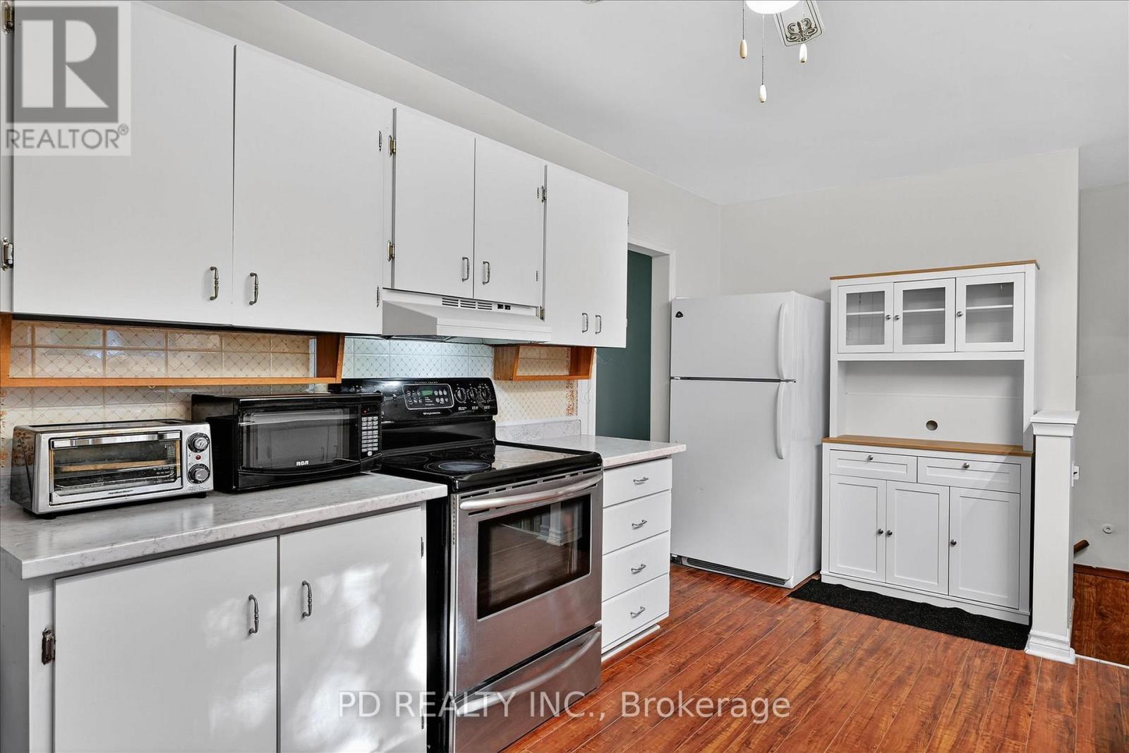 54 Carlton Crescent, Kawartha Lakes (Emily), Ontario  K0L 2W0 - Photo 16 - X12511588