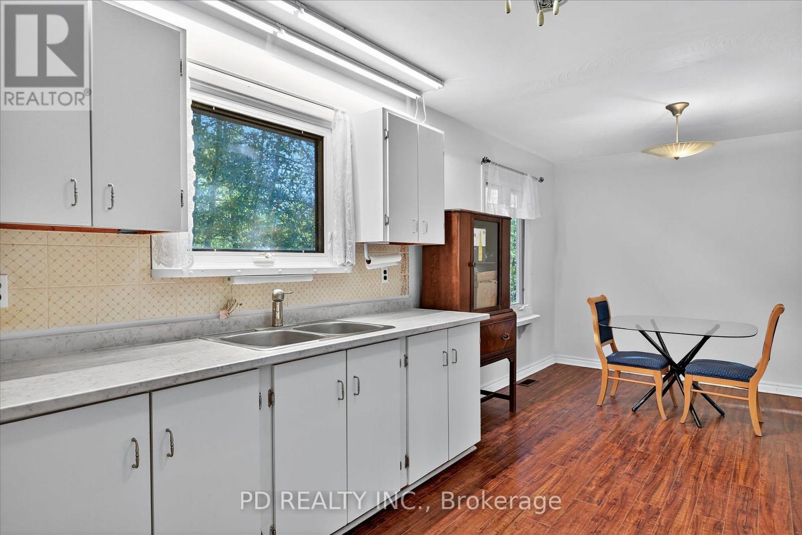 54 Carlton Crescent, Kawartha Lakes (Emily), Ontario  K0L 2W0 - Photo 18 - X12511588