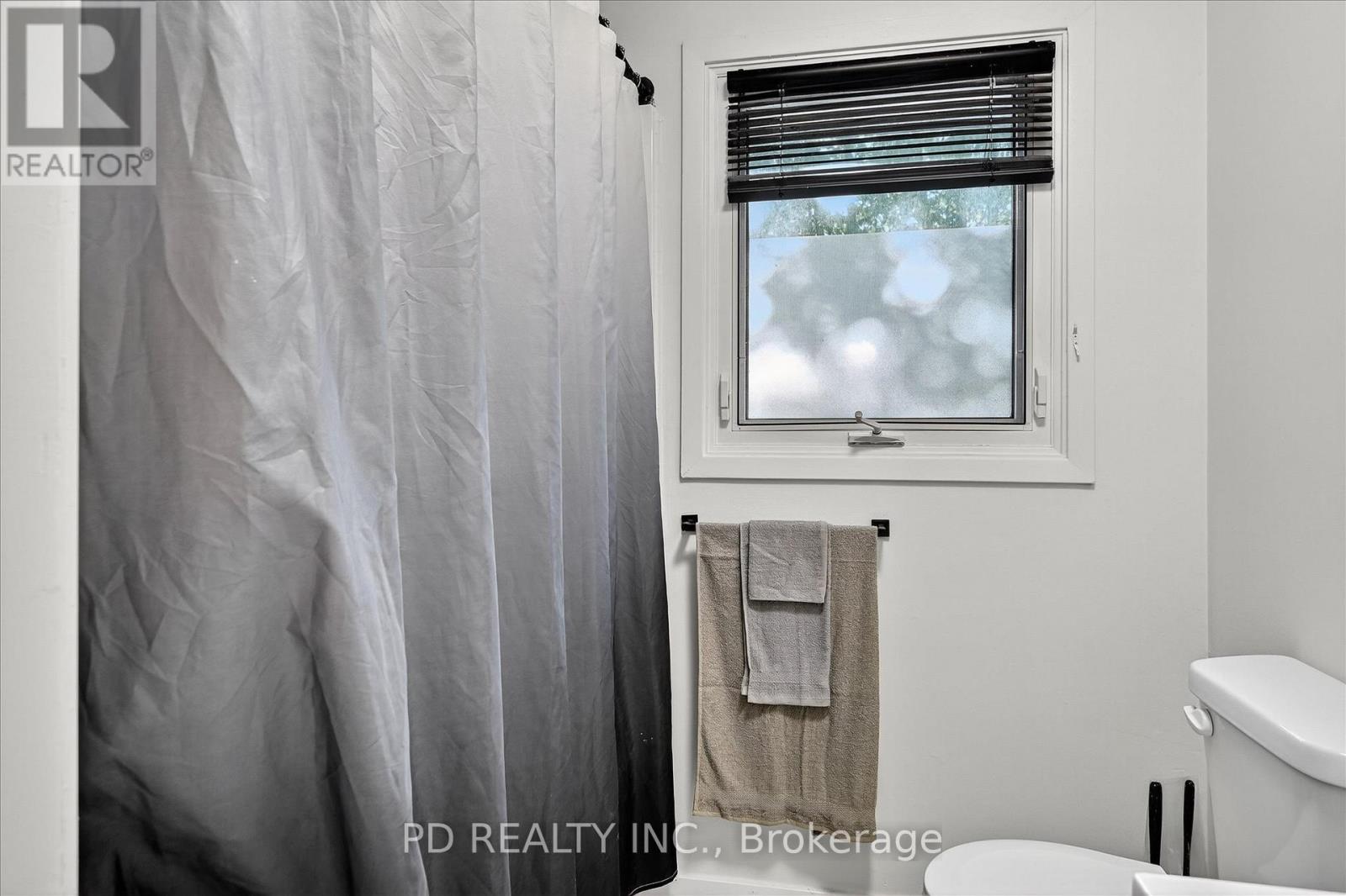 54 Carlton Crescent, Kawartha Lakes (Emily), Ontario  K0L 2W0 - Photo 33 - X12511588