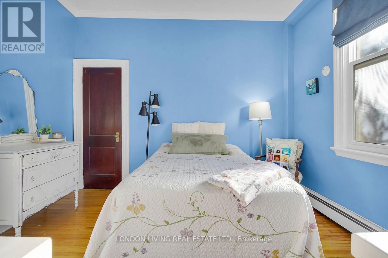 3 - 49 Ridout Street S, London South (South F), Ontario  N6C 3W8 - Photo 13 - X12511346