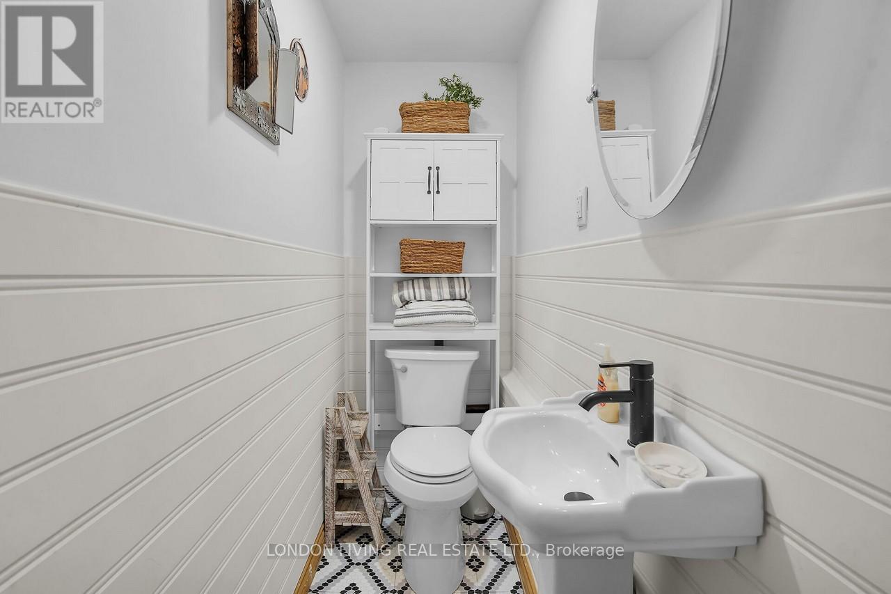 3 - 49 Ridout Street S, London South (South F), Ontario  N6C 3W8 - Photo 23 - X12511346