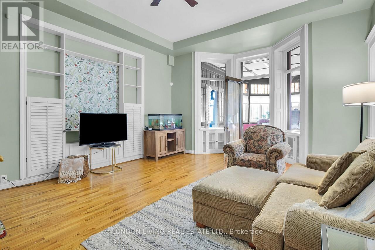 3 - 49 Ridout Street S, London South (South F), Ontario  N6C 3W8 - Photo 7 - X12511346