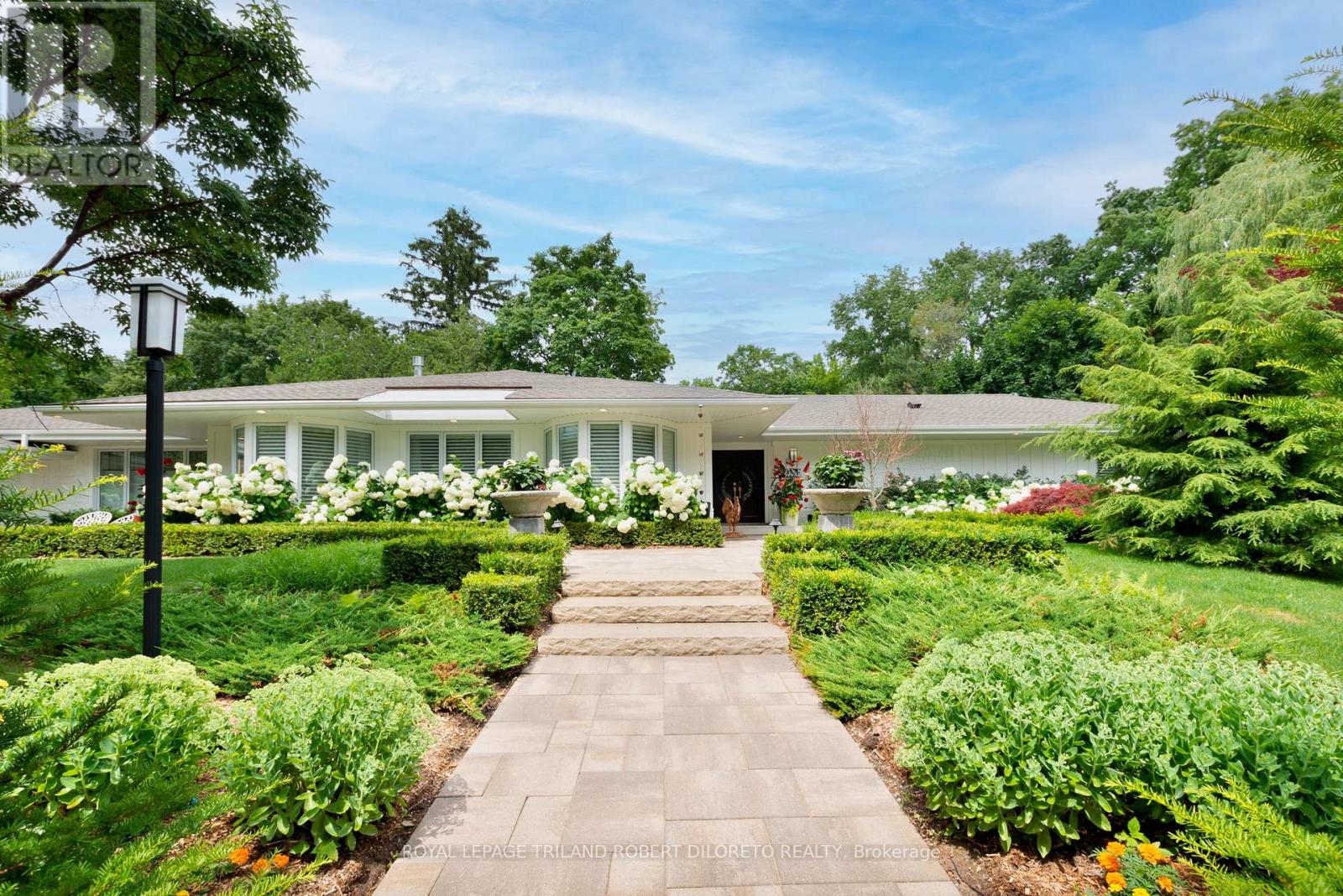 1 DONCASTER AVENUE, London North, Ontario