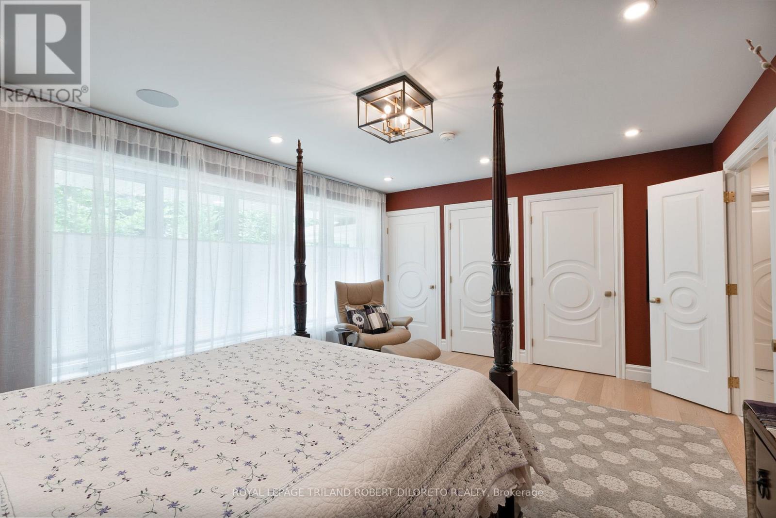 1 Doncaster Avenue, London North, Ontario  N6G 2A1 - Photo 37 - X12511362