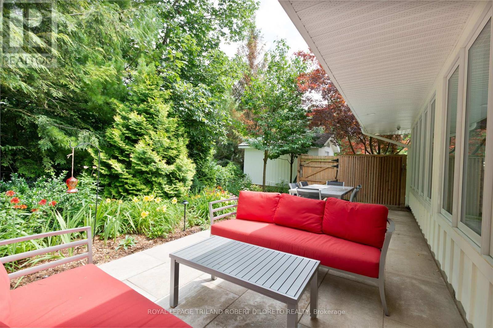 1 Doncaster Avenue, London North, Ontario  N6G 2A1 - Photo 46 - X12511362