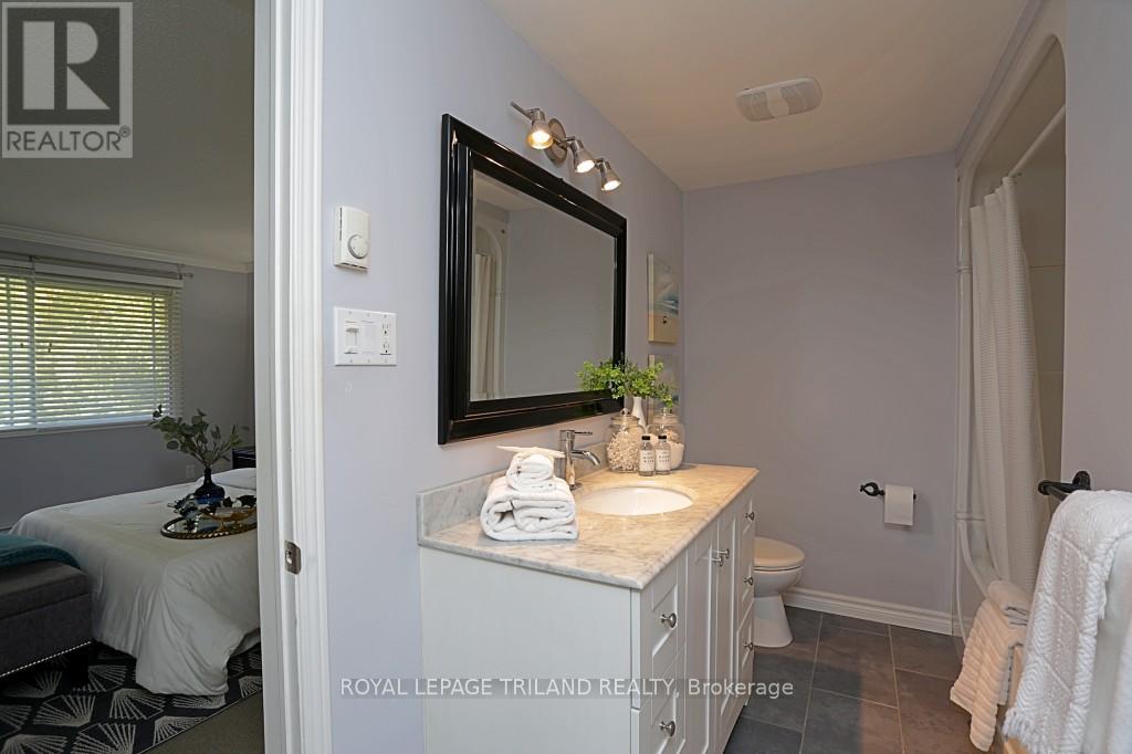 152 Monmore Road, London North, Ontario N6G 3A6 - Photo 19 - X12511398