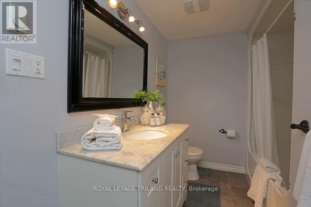 152 Monmore Road, London North, Ontario N6G 3A6 - Photo 20 - X12511398