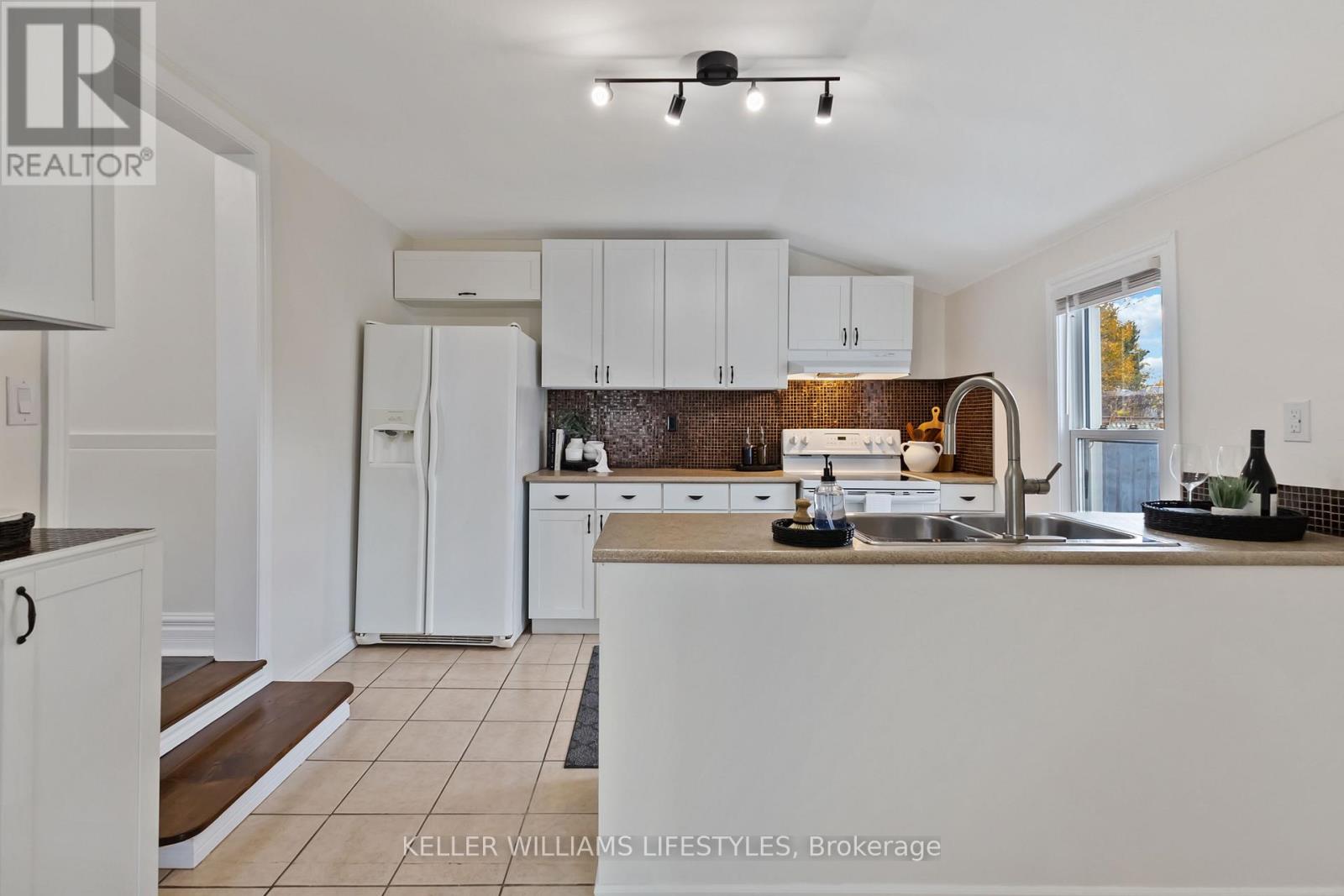 20 Glenwood Avenue, London East, Ontario  N5Z 2P8 - Photo 14 - X12511566