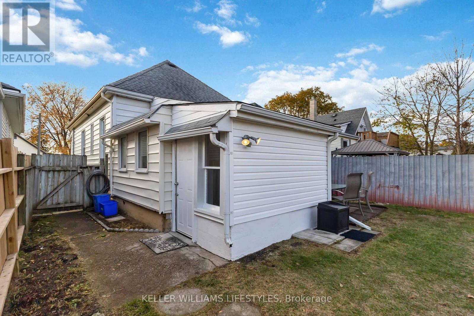 20 Glenwood Avenue, London East, Ontario  N5Z 2P8 - Photo 47 - X12511566