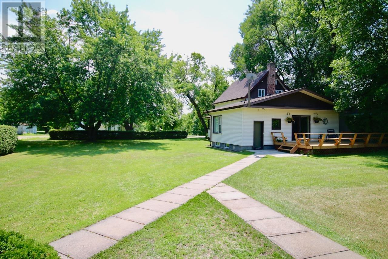 37 Jessie St, Emo, Ontario  P0W 1E0 - Photo 2 - TB251837