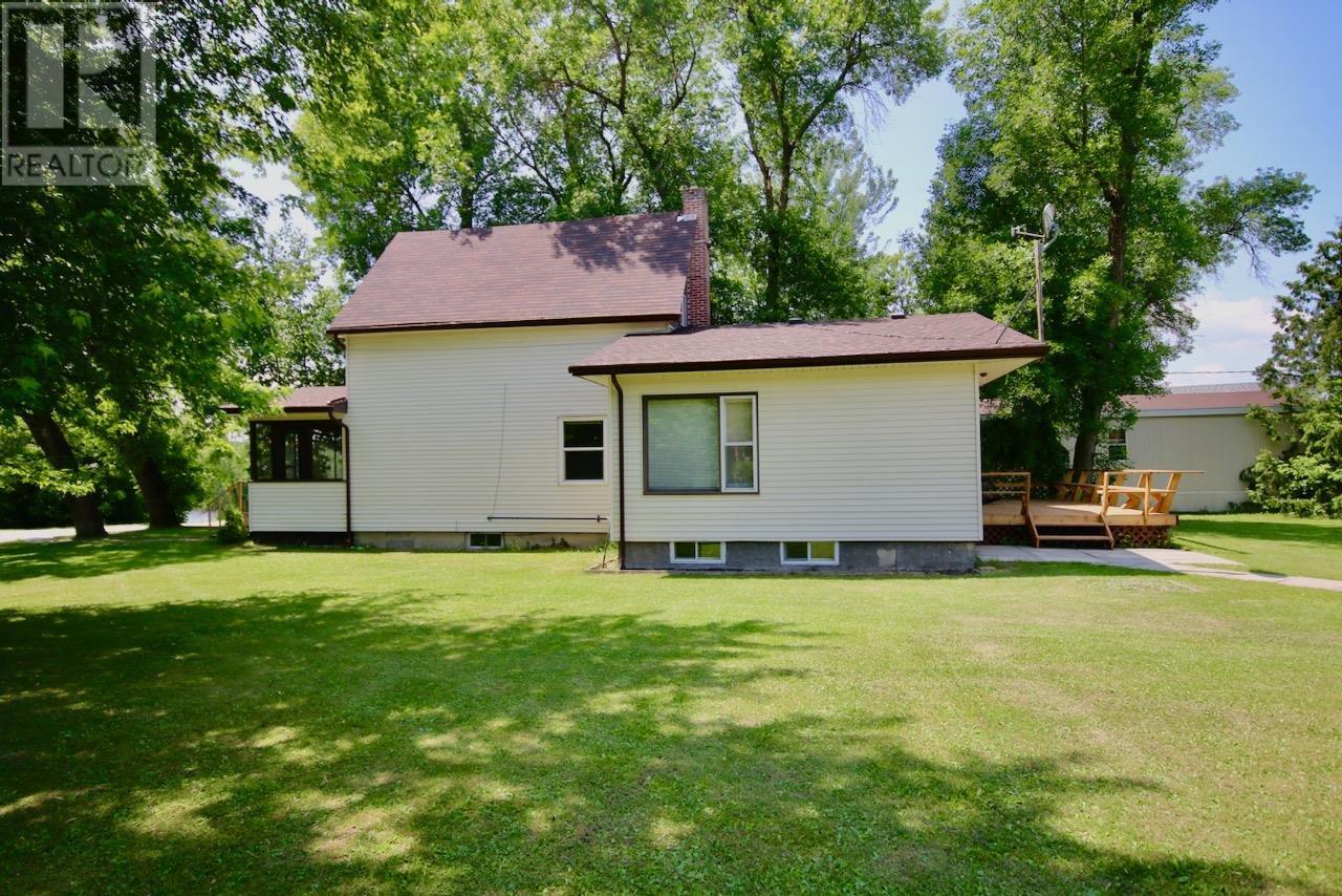 37 Jessie St, Emo, Ontario  P0W 1E0 - Photo 27 - TB251837