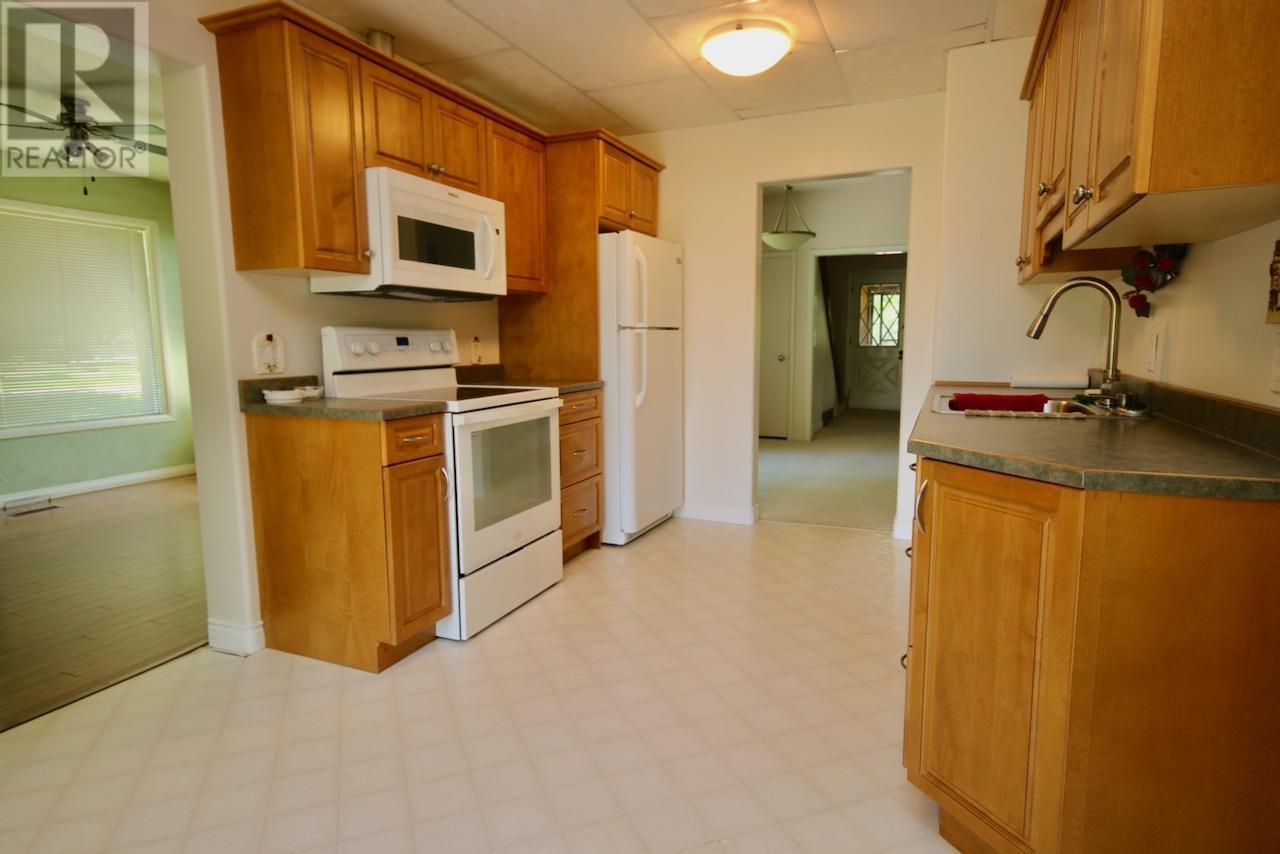 37 Jessie St, Emo, Ontario  P0W 1E0 - Photo 3 - TB251837