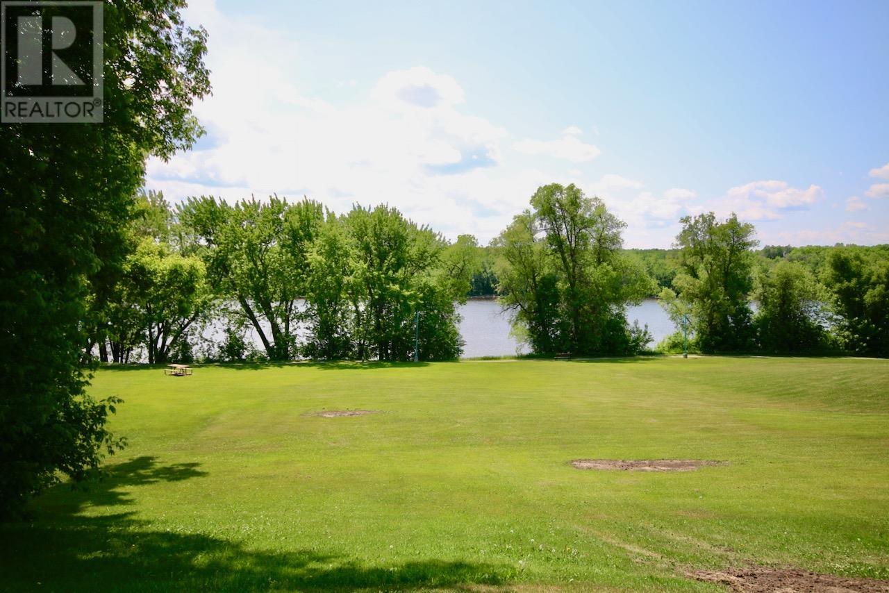 37 Jessie St, Emo, Ontario  P0W 1E0 - Photo 5 - TB251837