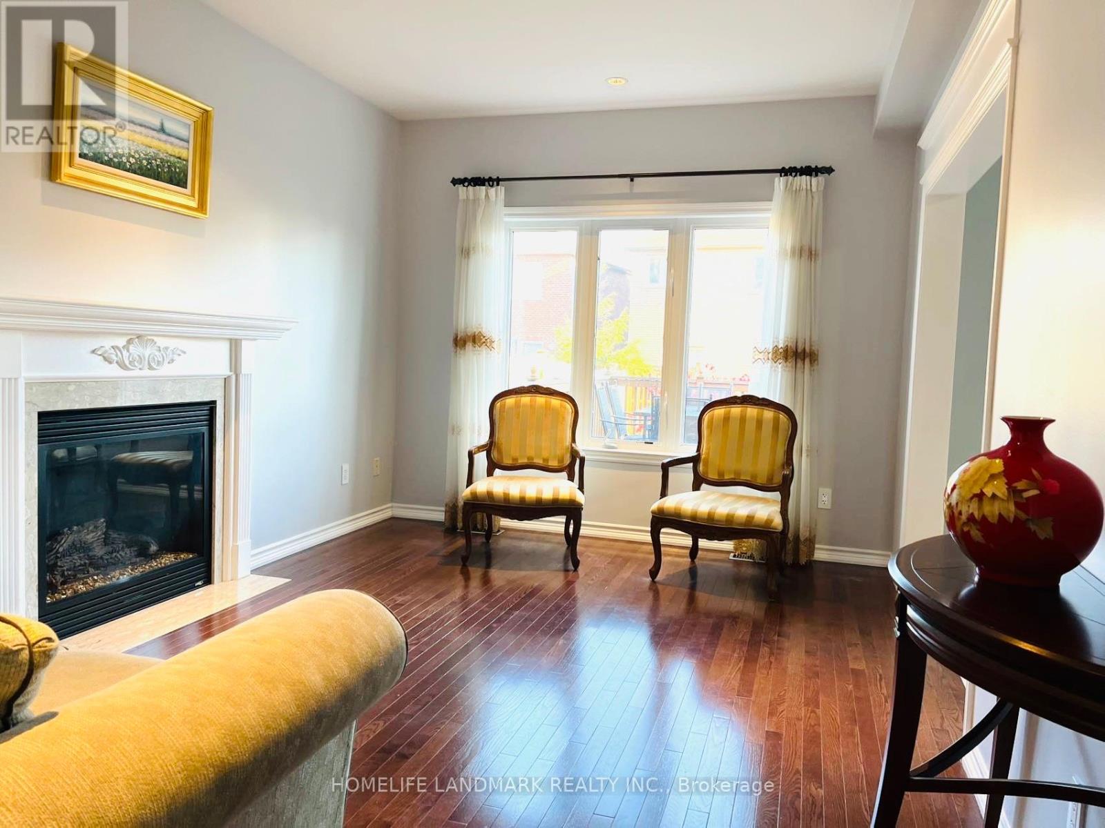 46 Durango Drive, Richmond Hill, Ontario  L4S 2W5 - Photo 8 - N12511088