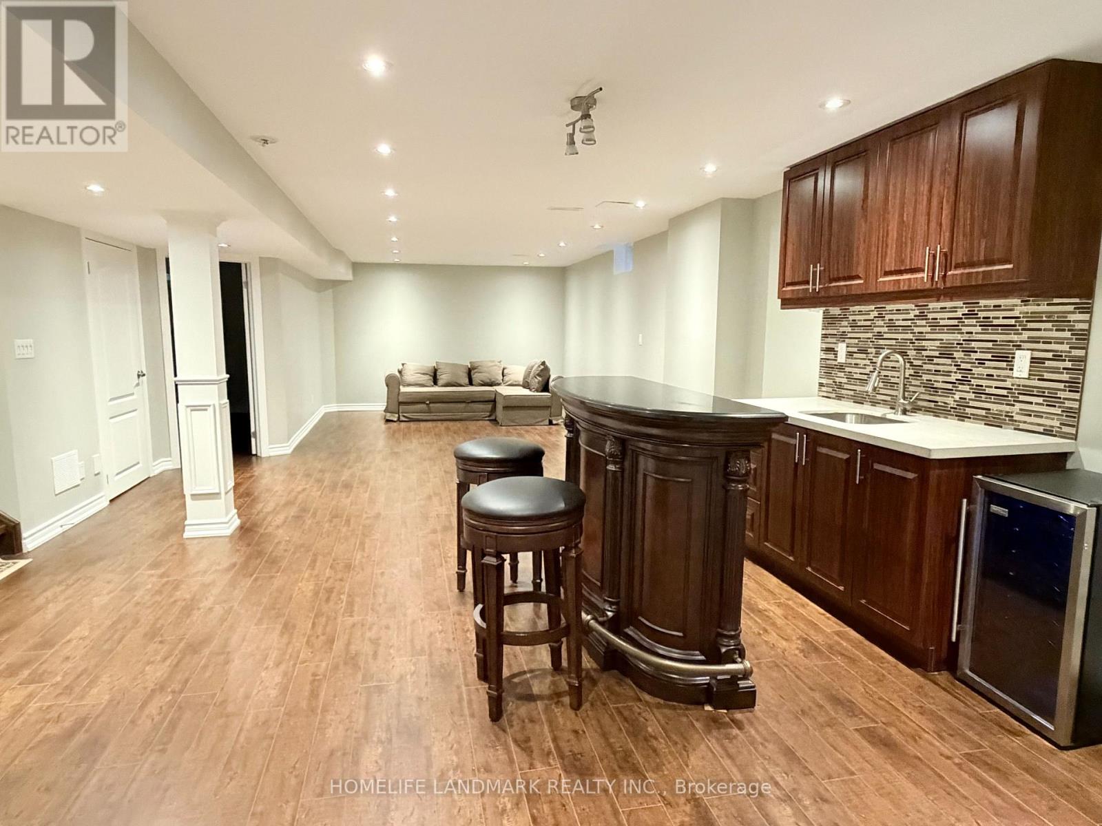 46 Durango Drive, Richmond Hill, Ontario  L4S 2W5 - Photo 19 - N12511088