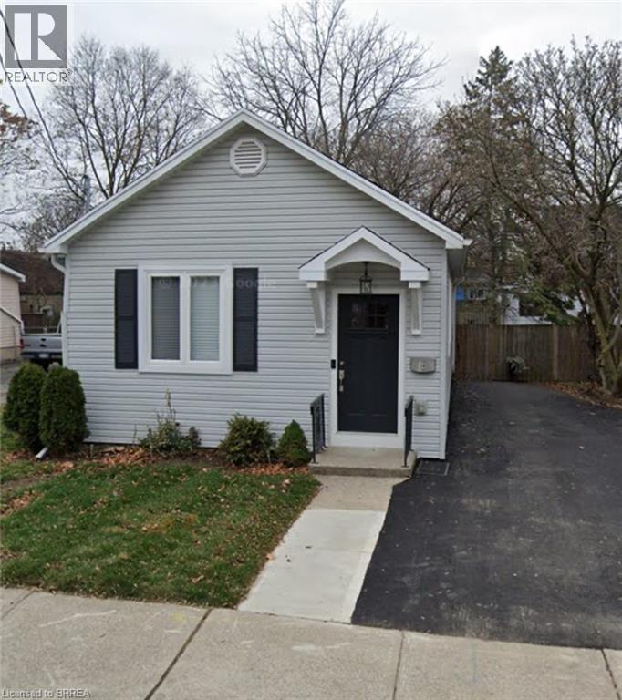 14 SPRING Street, brantford, Ontario