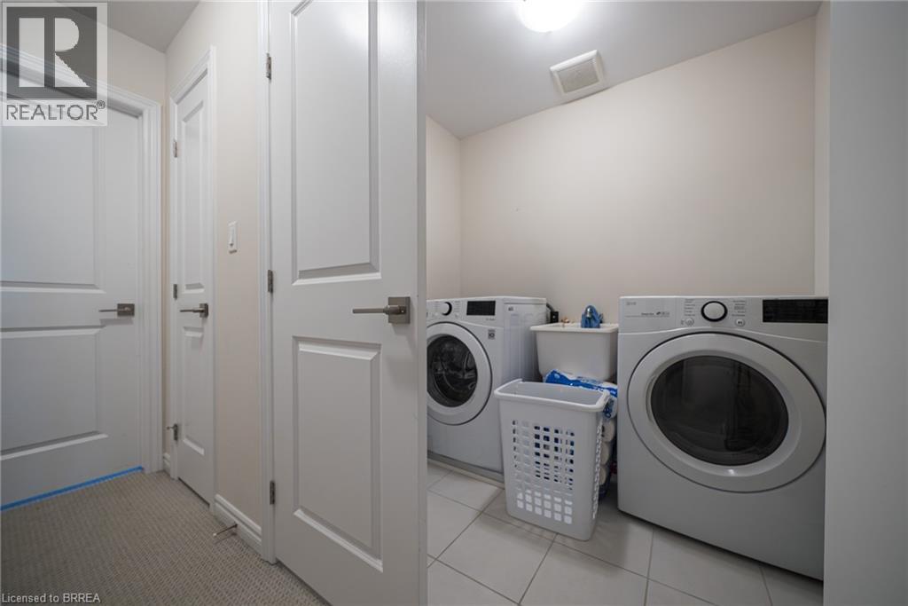 2b Vic Chambers Place, Paris, Ontario  N3L 0E7 - Photo 15 - 40785715