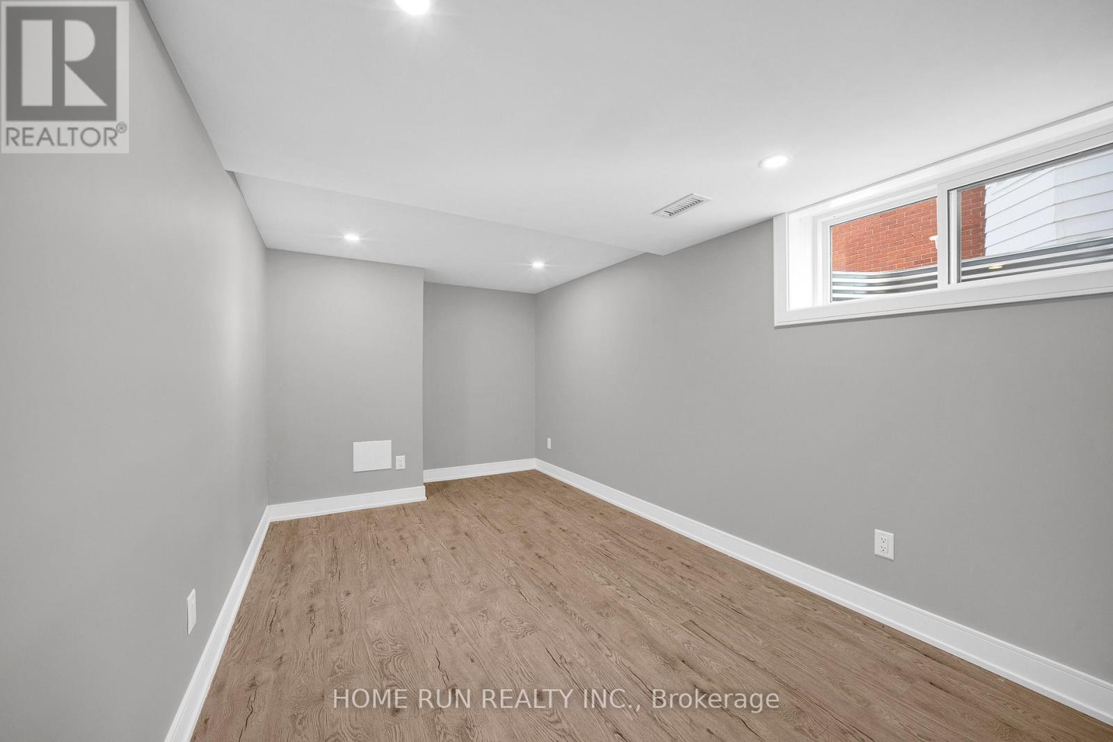 297 Dovercourt Avenue, Ottawa, Ontario  K1Z 7H4 - Photo 25 - X12511412