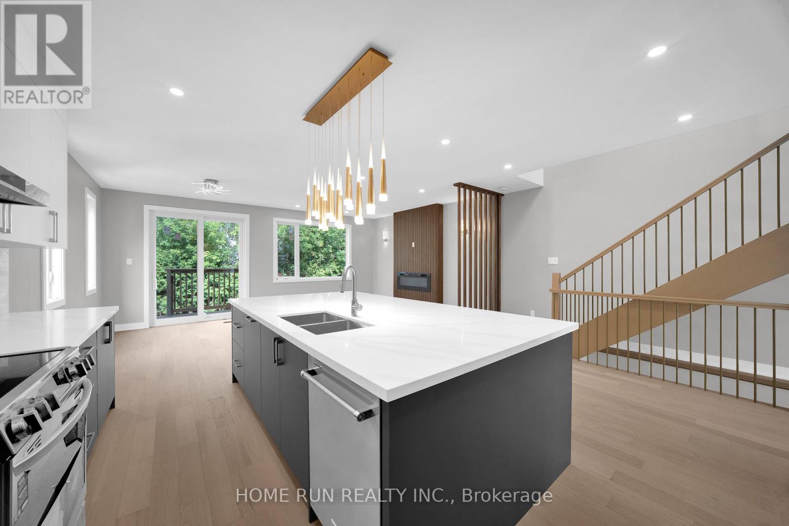 297 Dovercourt Avenue, Ottawa, Ontario  K1Z 7H4 - Photo 7 - X12511412