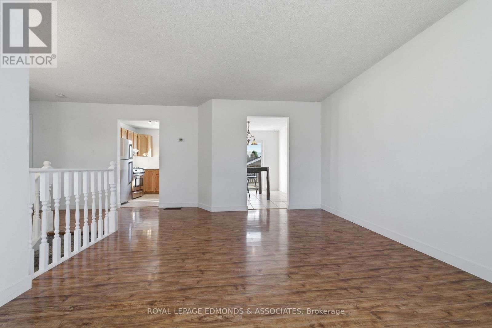 4 Craig Place, Petawawa, Ontario  K8H 3L3 - Photo 10 - X12511392