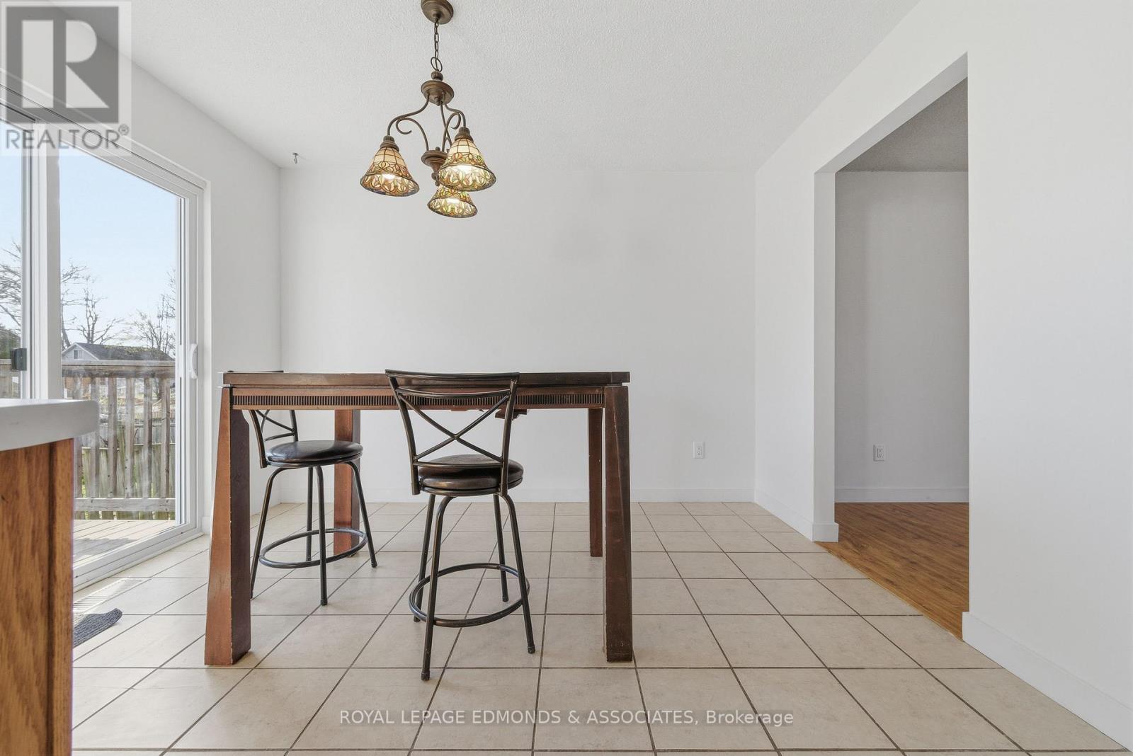 4 Craig Place, Petawawa, Ontario  K8H 3L3 - Photo 18 - X12511392