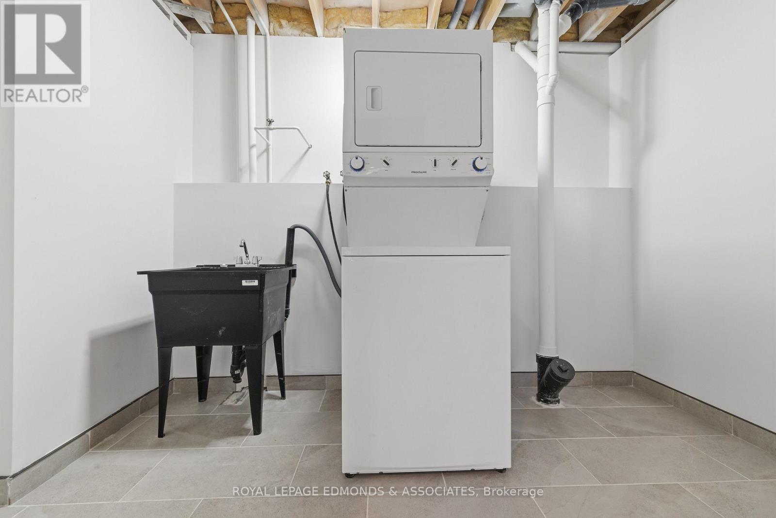 4 Craig Place, Petawawa, Ontario  K8H 3L3 - Photo 44 - X12511392